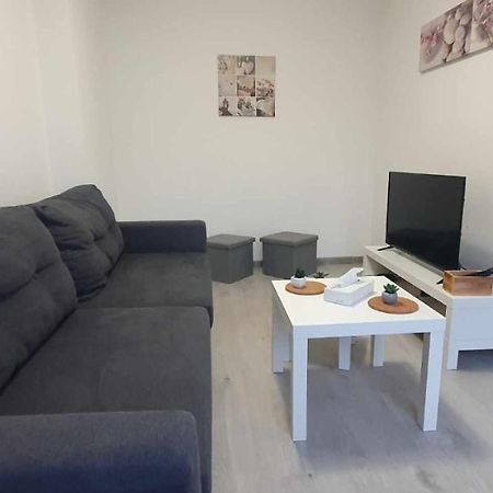 Maison A 500 M Du Lac Ardres Kültér fotó